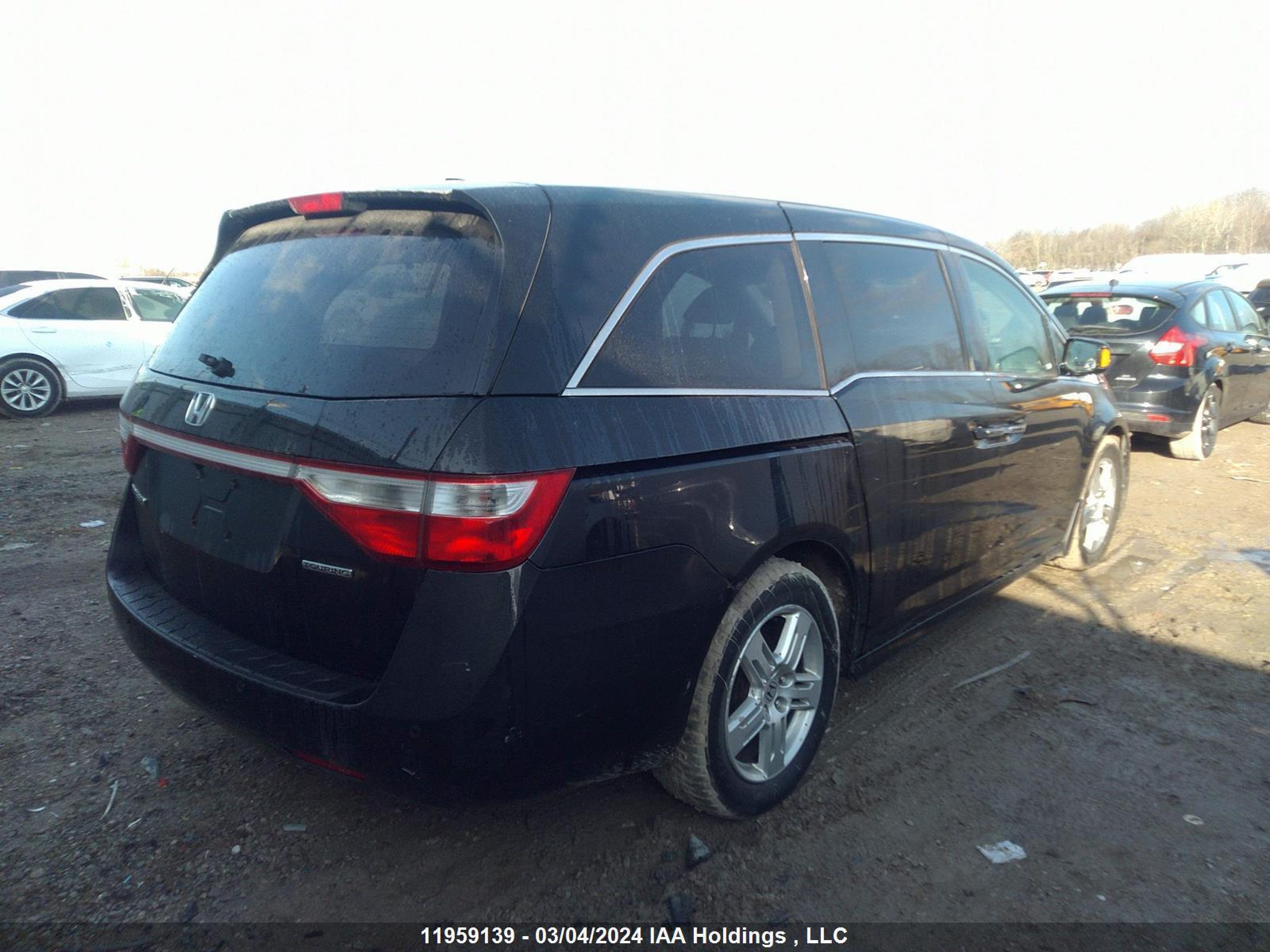 Photo 3 VIN: 5FNRL5H94BB505171 - HONDA ODYSSEY 