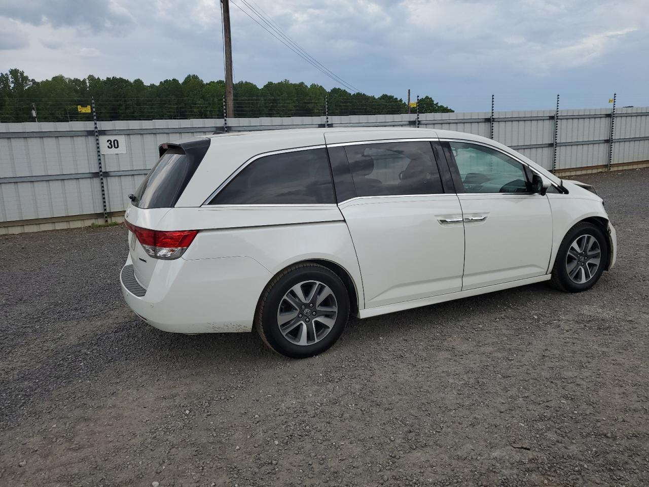 Photo 2 VIN: 5FNRL5H94FB042115 - HONDA ODYSSEY 