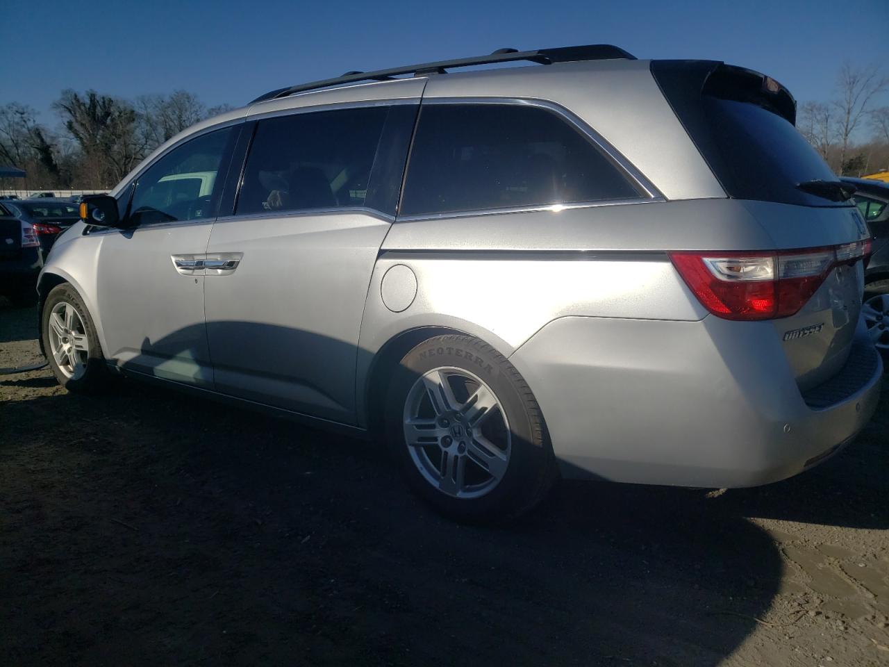 Photo 1 VIN: 5FNRL5H95BB049939 - HONDA ODYSSEY 