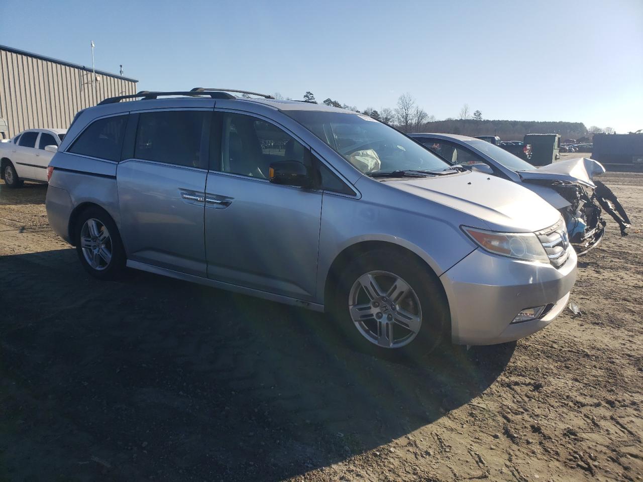 Photo 3 VIN: 5FNRL5H95BB049939 - HONDA ODYSSEY 