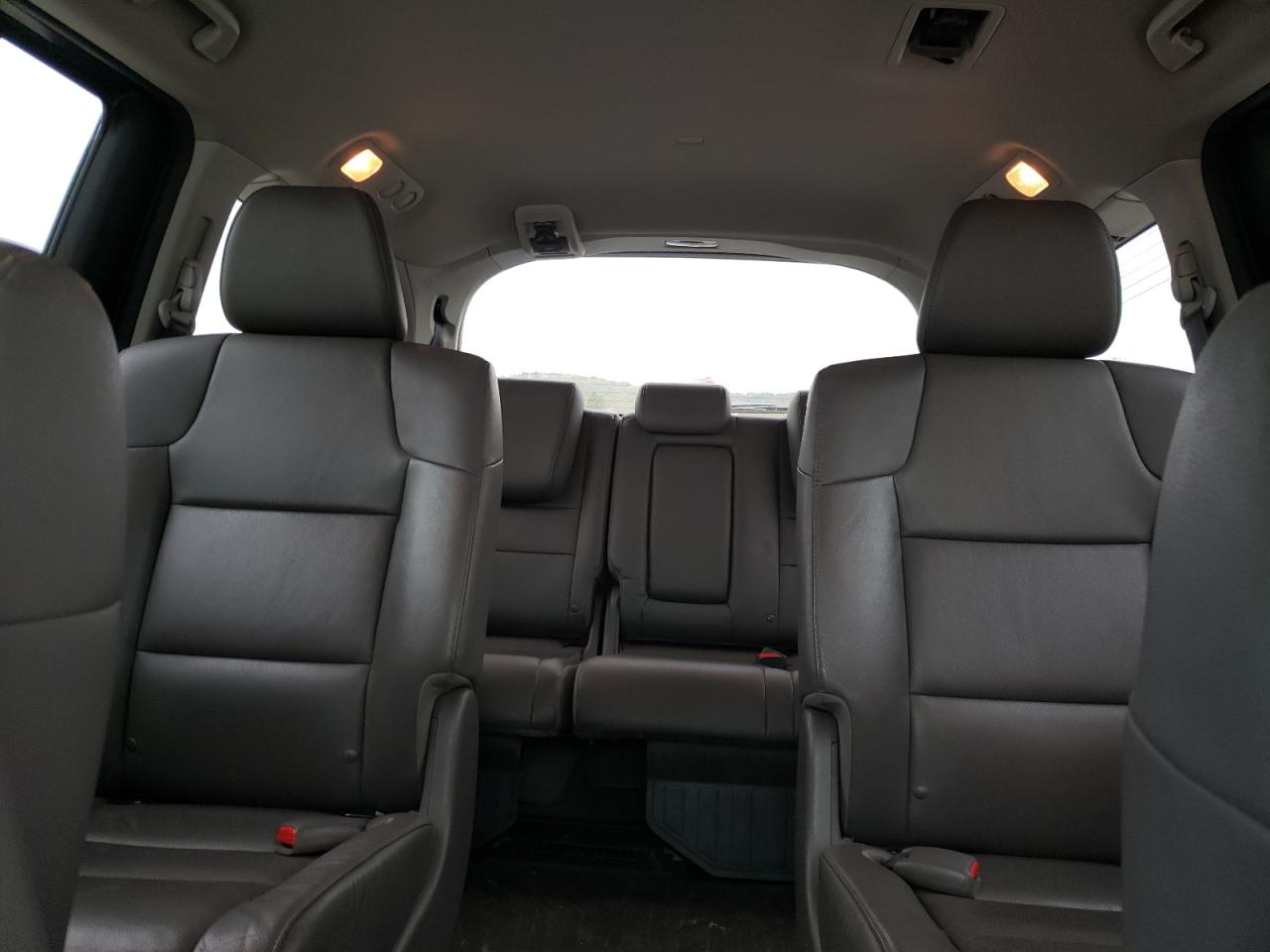 Photo 9 VIN: 5FNRL5H95FB114536 - HONDA ODYSSEY 