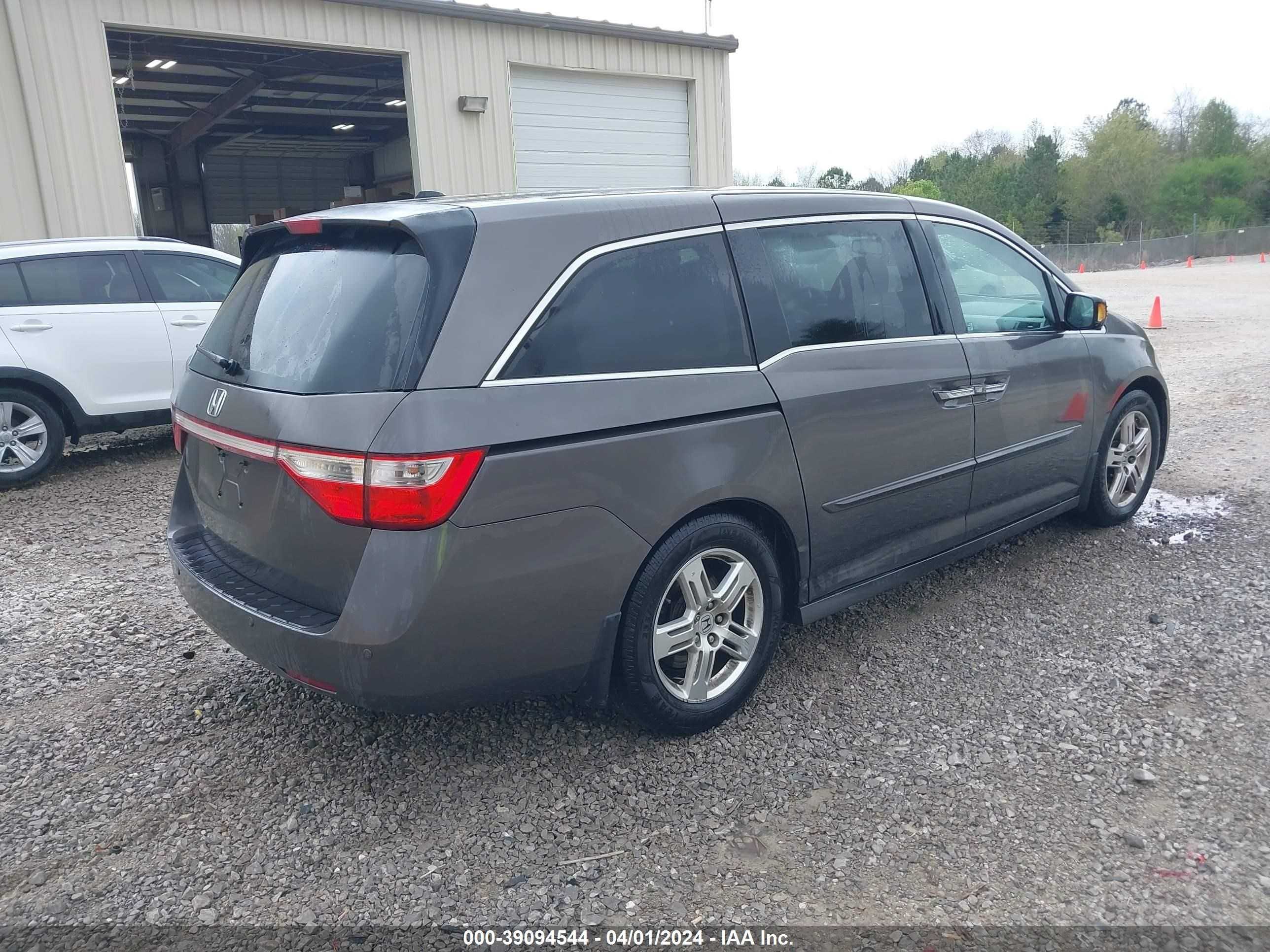 Photo 3 VIN: 5FNRL5H96CB115531 - HONDA ODYSSEY 