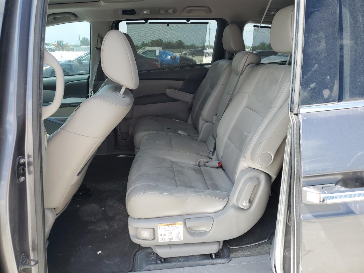 Photo 10 VIN: 5FNRL5H96GB058513 - HONDA ODYSSEY 