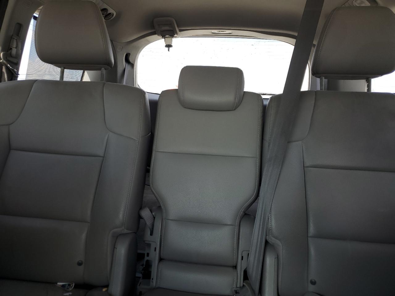 Photo 9 VIN: 5FNRL5H96GB058513 - HONDA ODYSSEY 