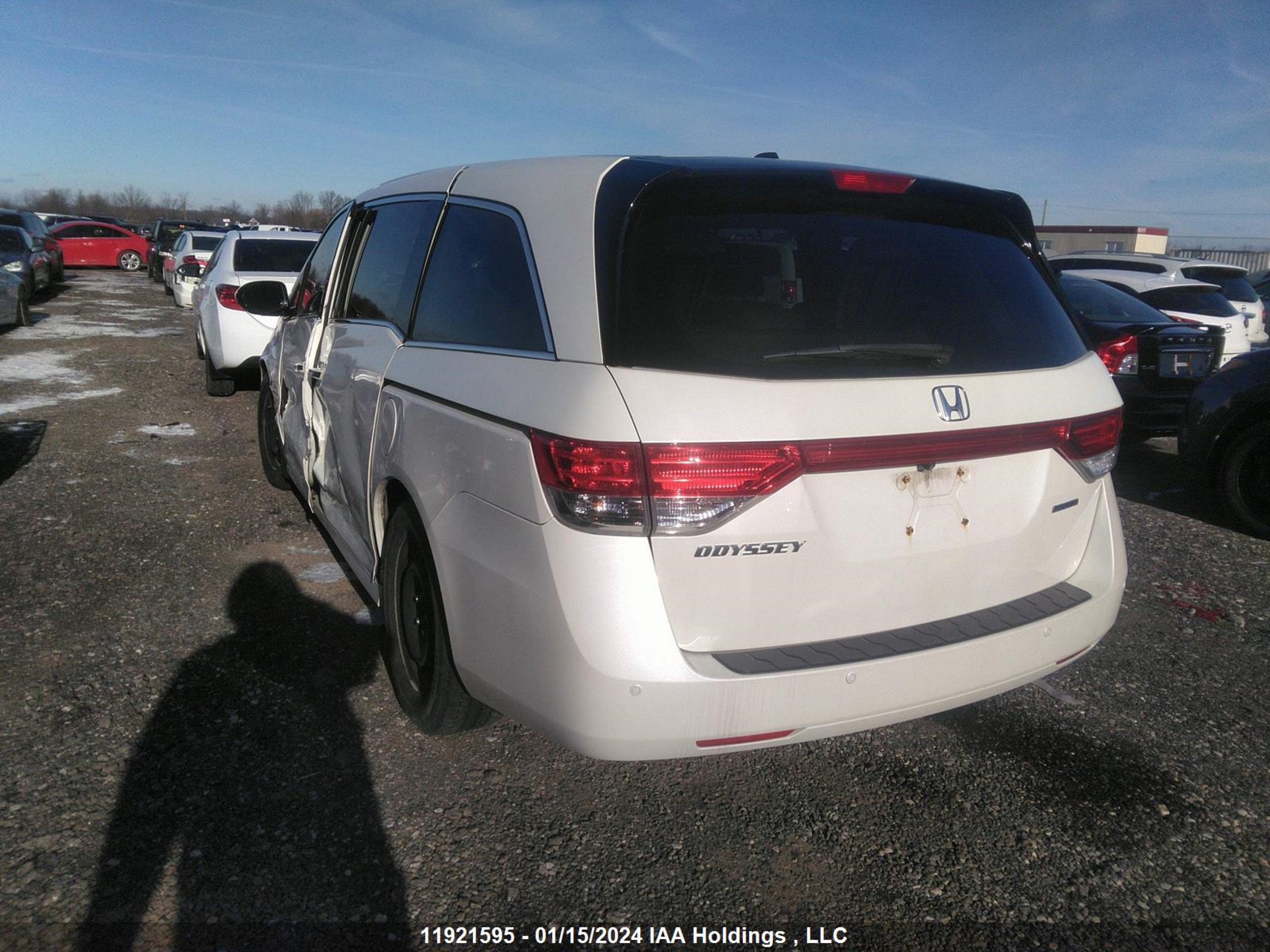 Photo 2 VIN: 5FNRL5H96GB510864 - HONDA ODYSSEY 