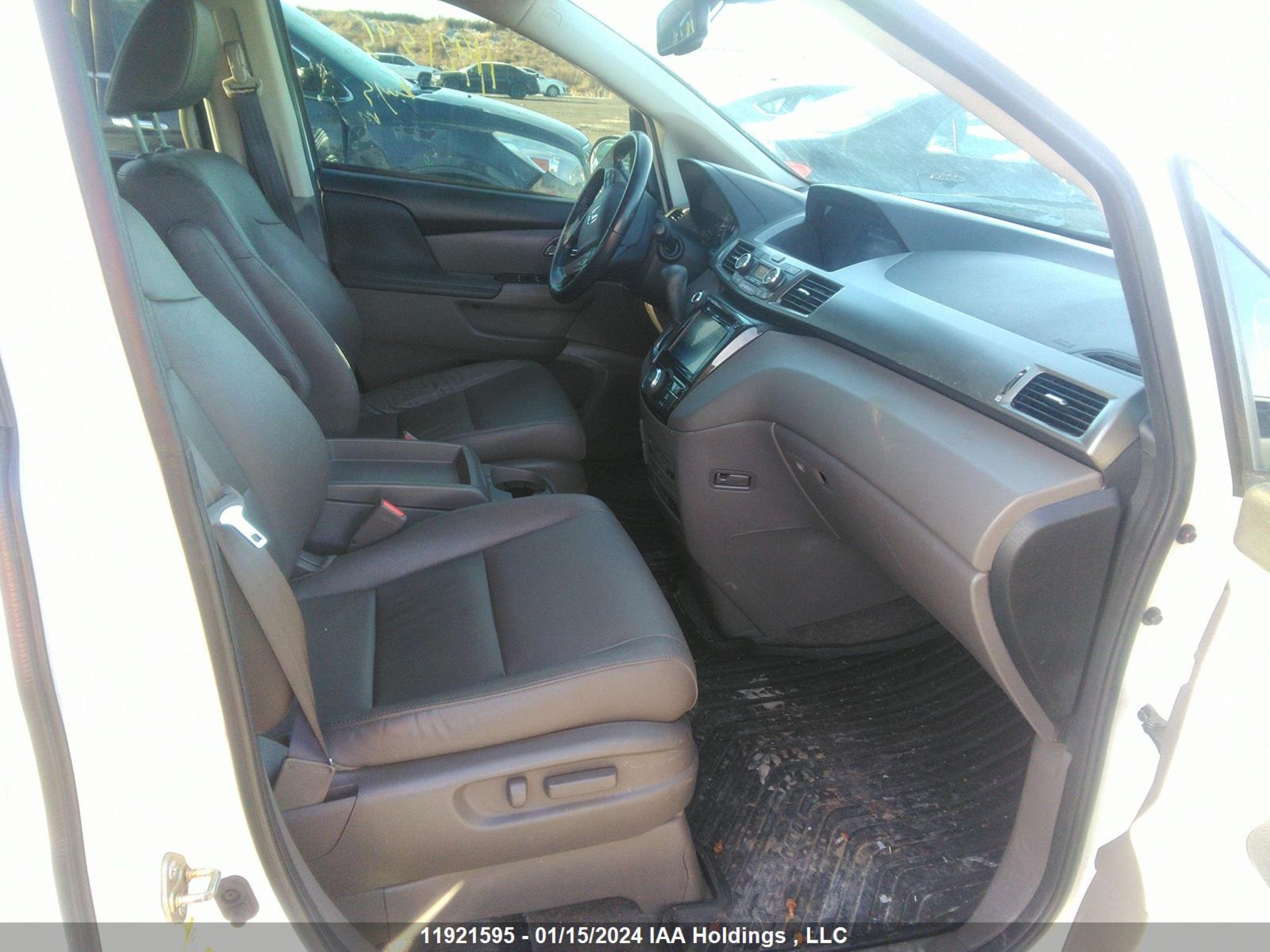 Photo 4 VIN: 5FNRL5H96GB510864 - HONDA ODYSSEY 