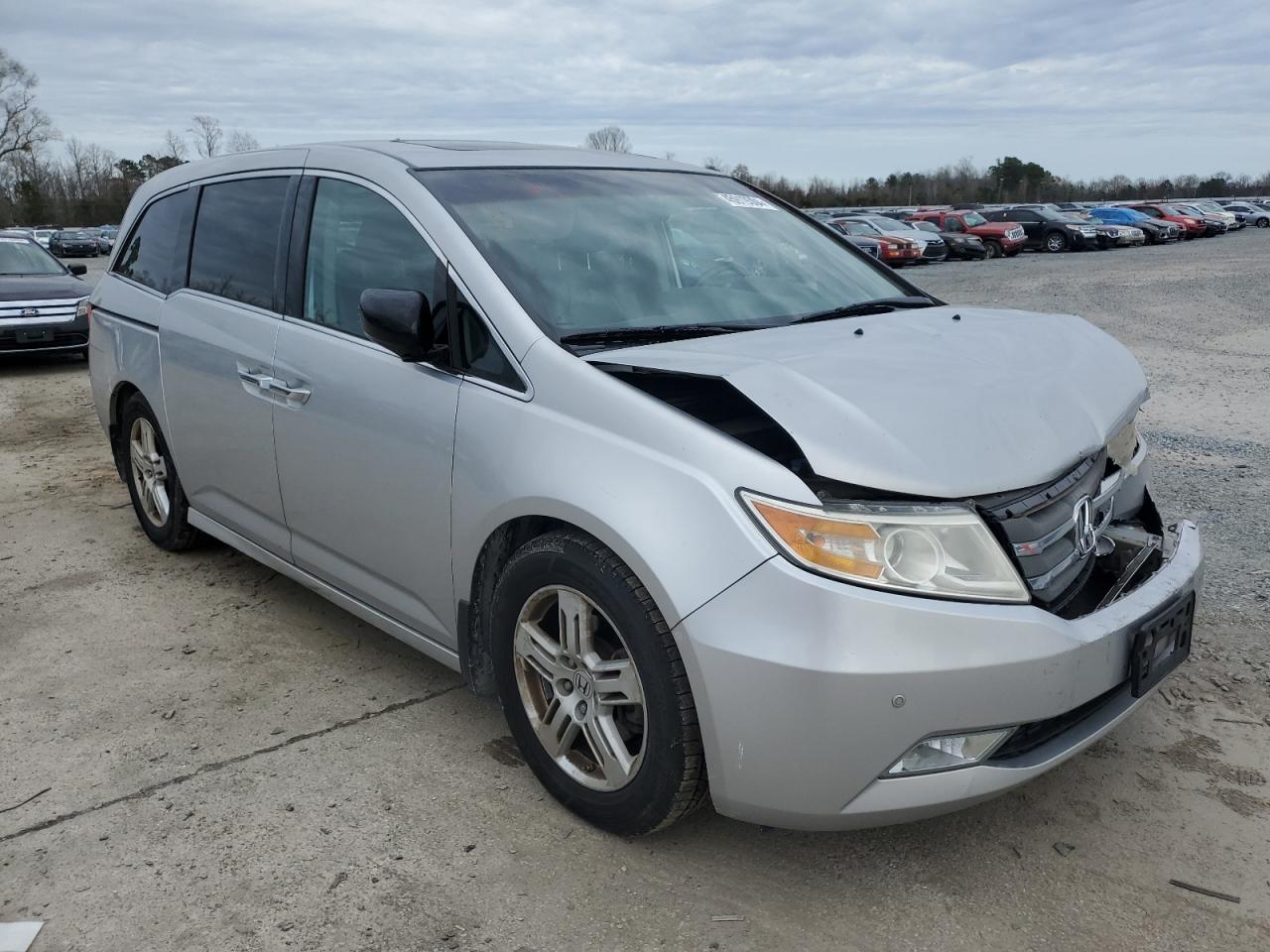 Photo 3 VIN: 5FNRL5H97BB055810 - HONDA ODYSSEY 