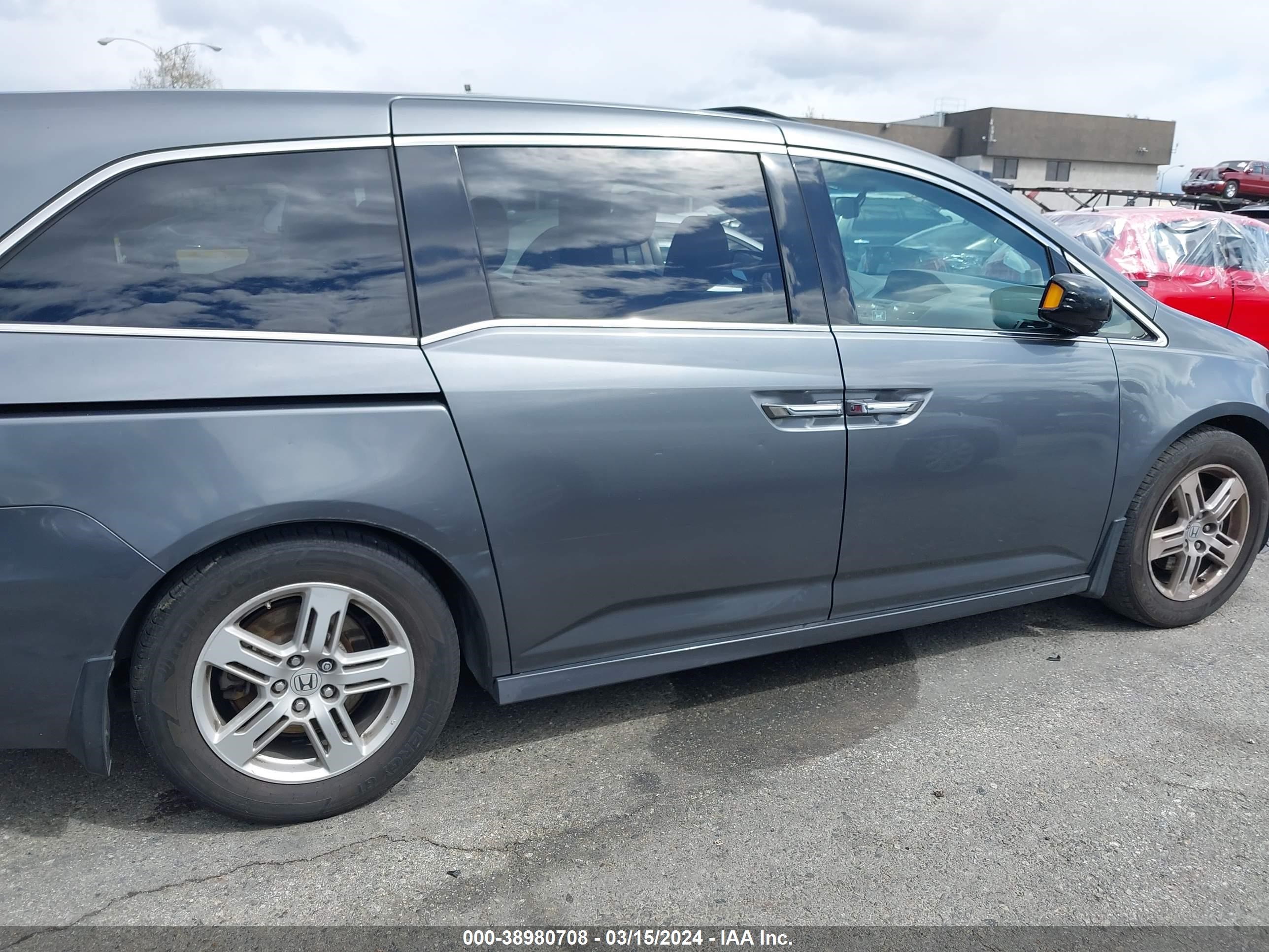 Photo 13 VIN: 5FNRL5H97CB066498 - HONDA ODYSSEY 