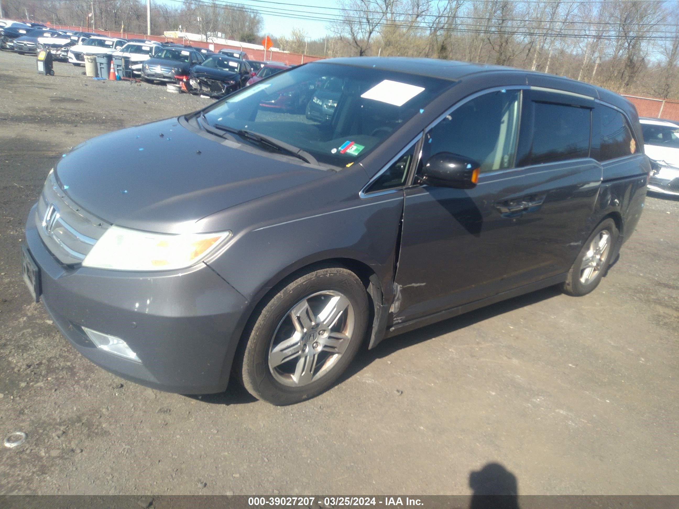 Photo 1 VIN: 5FNRL5H97CB115571 - HONDA ODYSSEY 