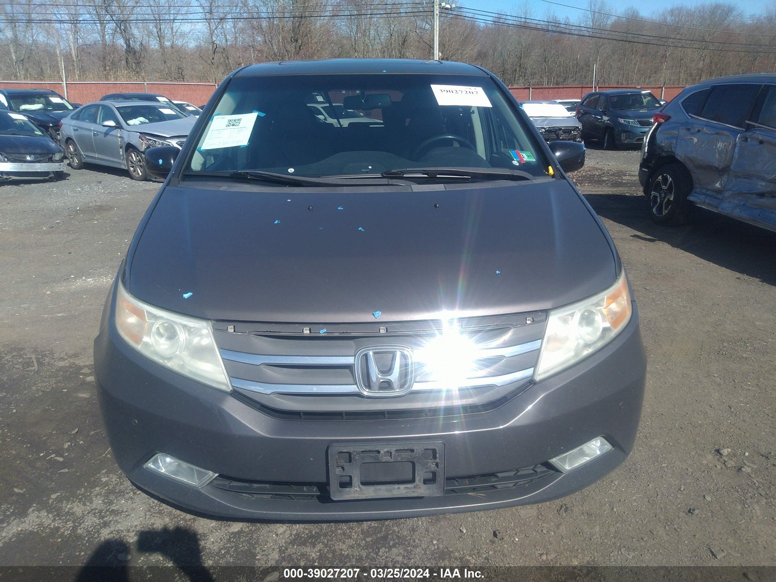 Photo 11 VIN: 5FNRL5H97CB115571 - HONDA ODYSSEY 