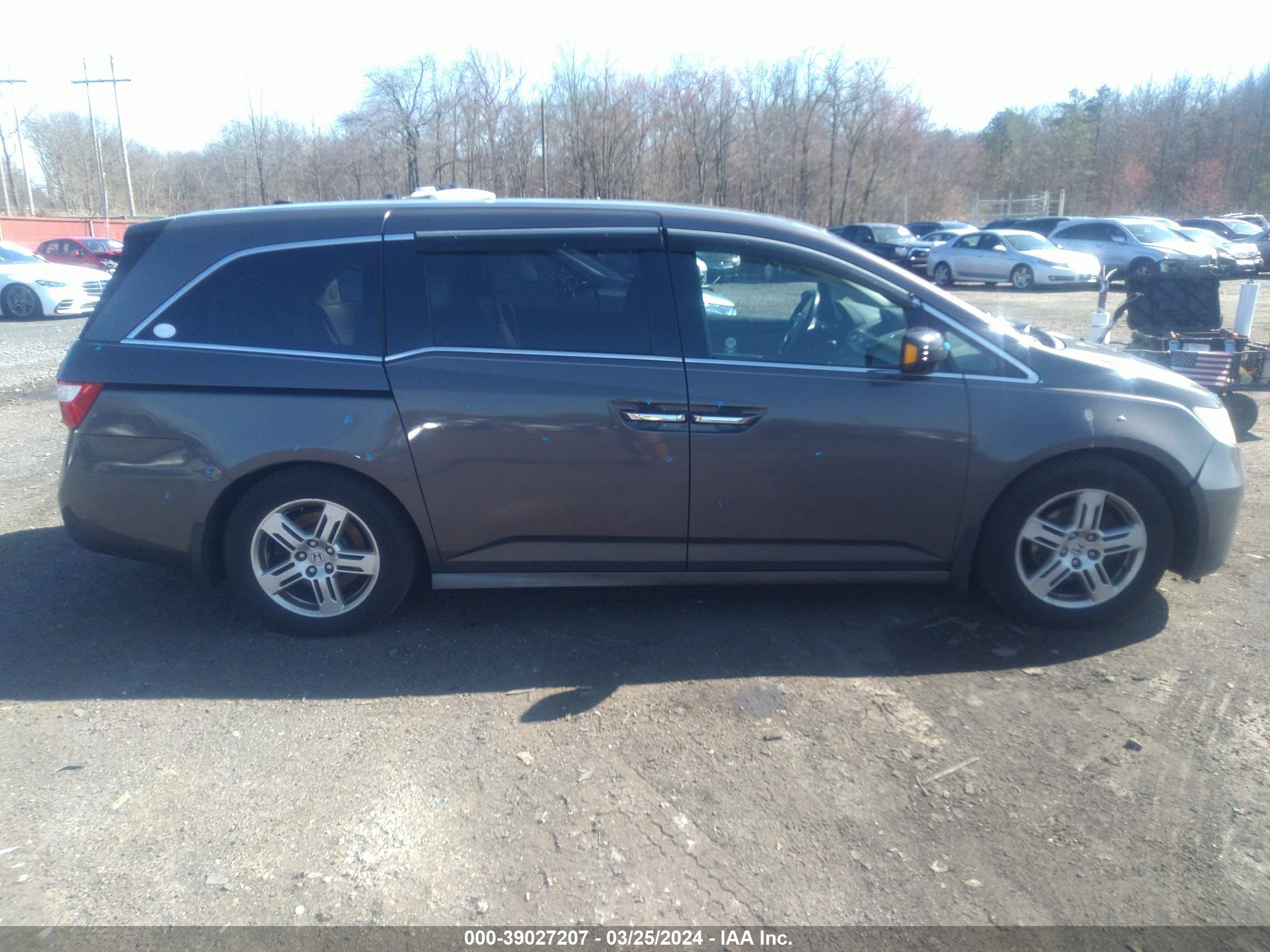 Photo 12 VIN: 5FNRL5H97CB115571 - HONDA ODYSSEY 