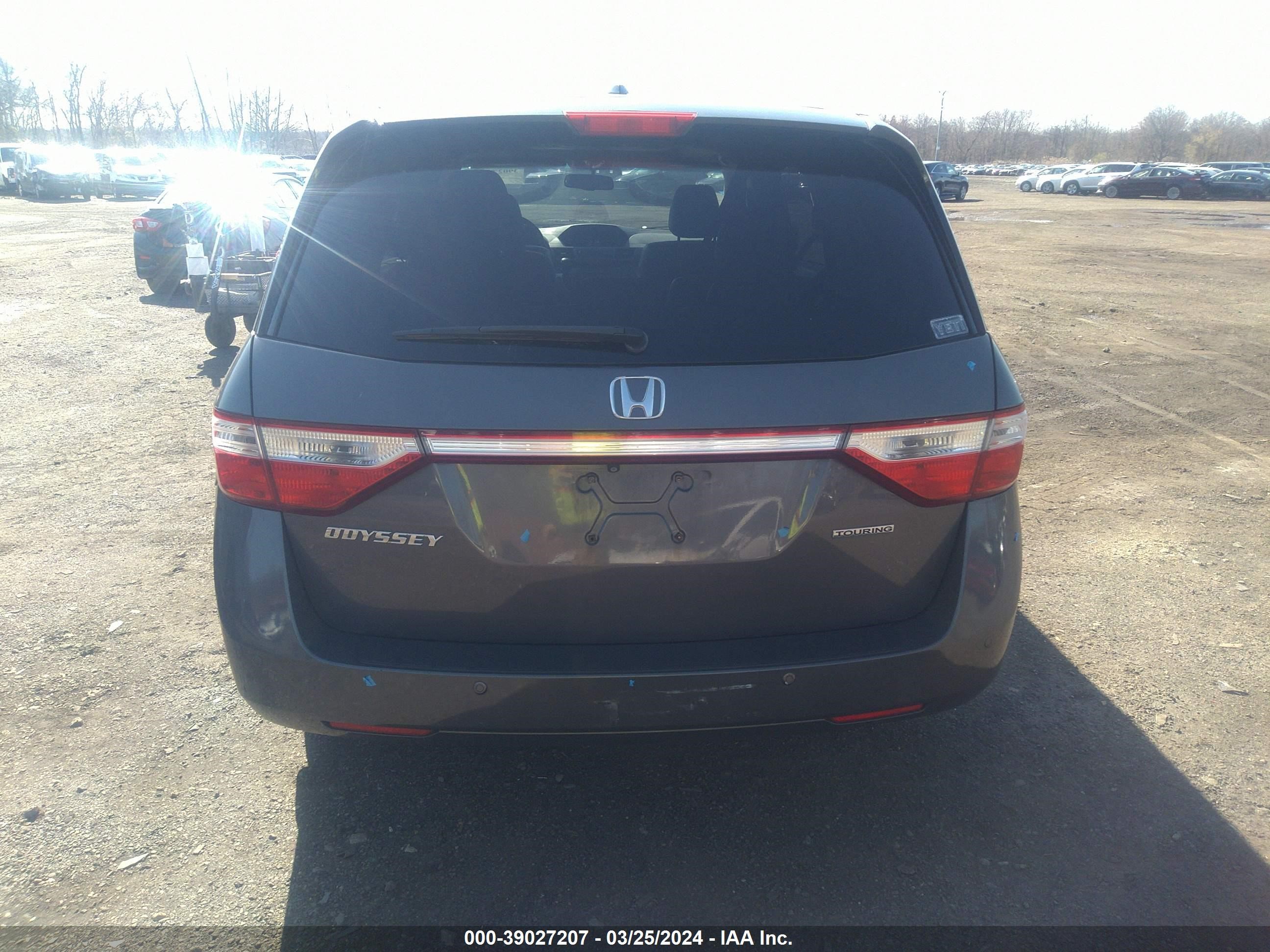 Photo 15 VIN: 5FNRL5H97CB115571 - HONDA ODYSSEY 