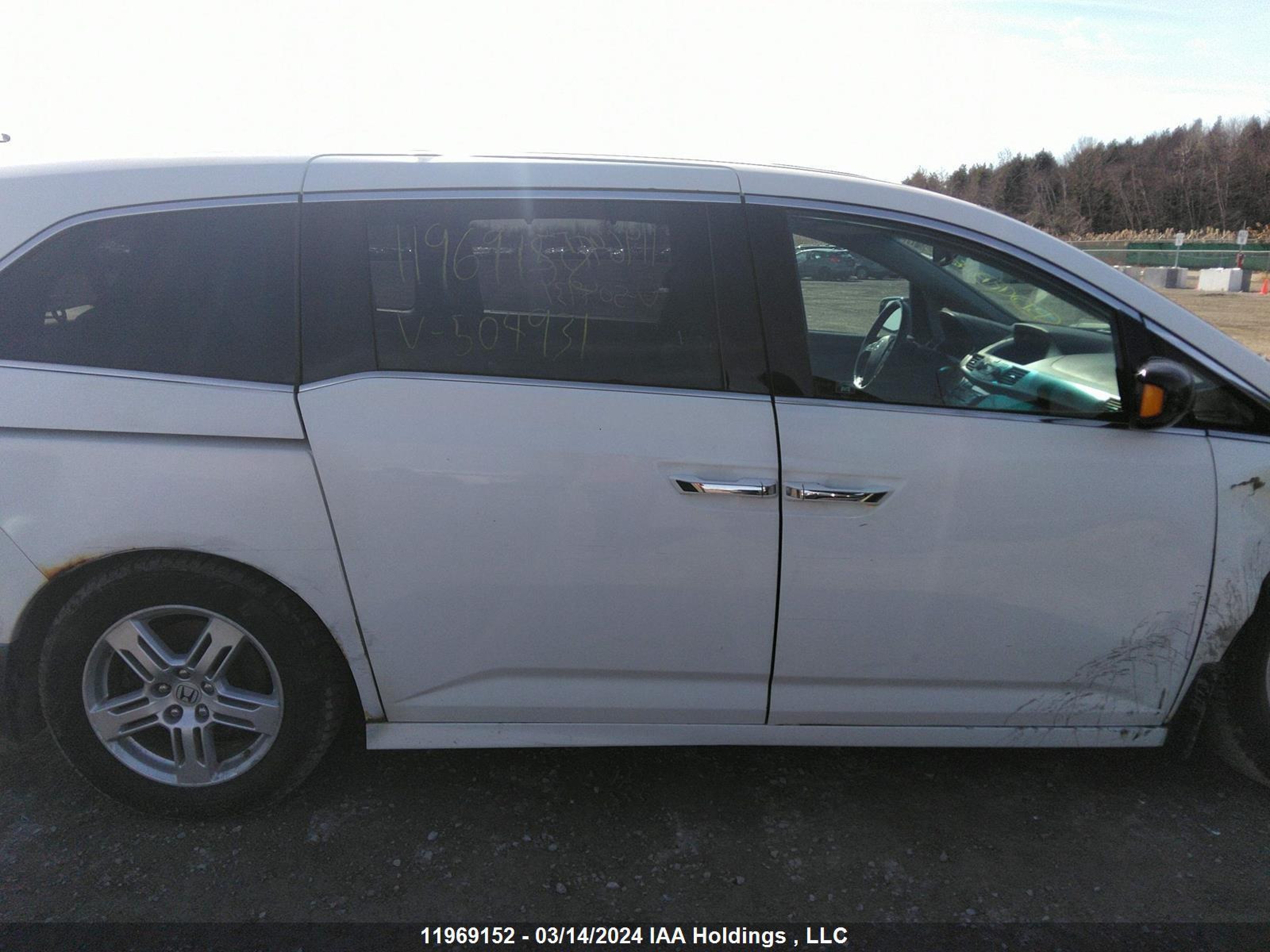 Photo 12 VIN: 5FNRL5H98BB504931 - HONDA ODYSSEY 