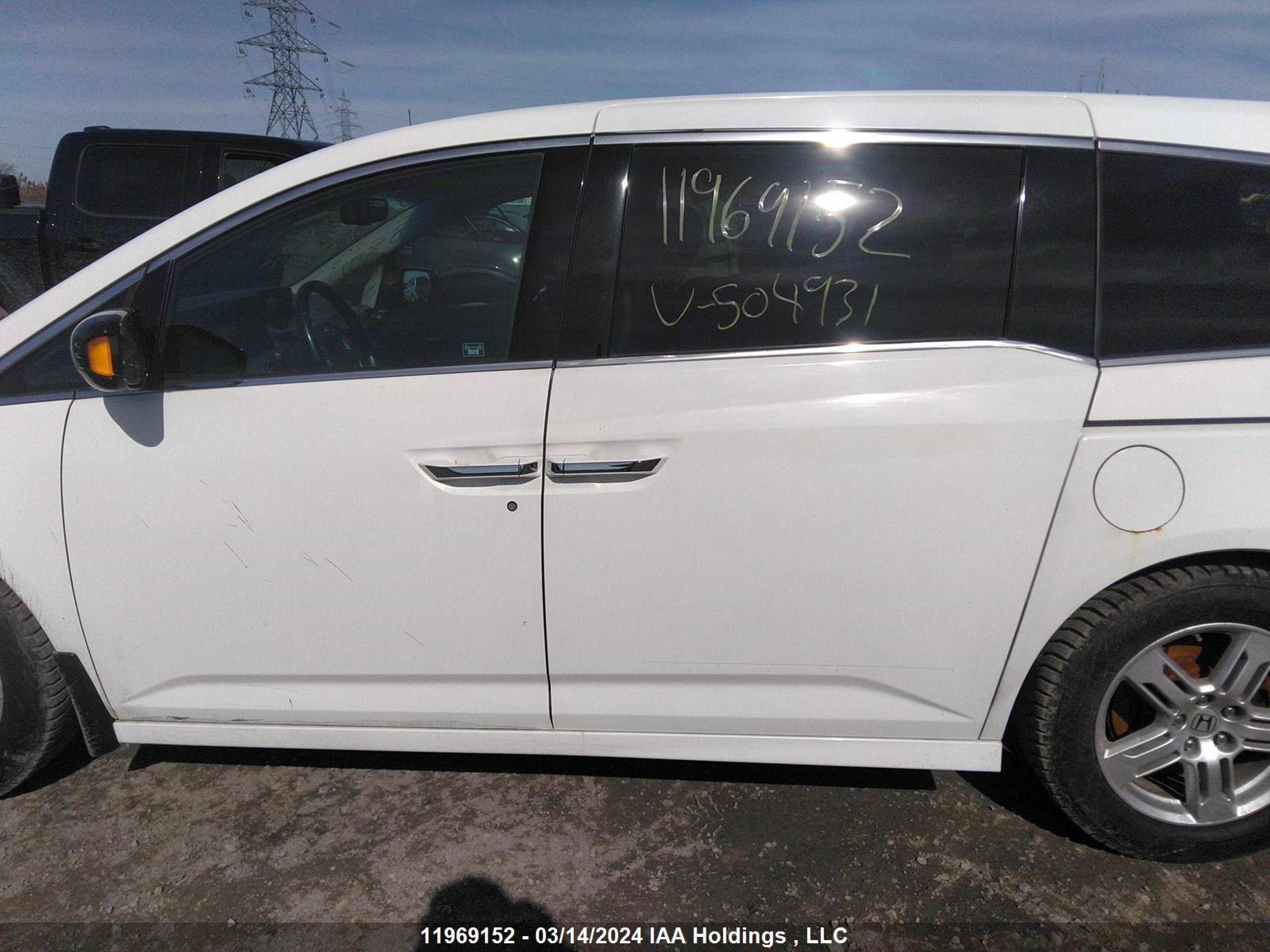 Photo 13 VIN: 5FNRL5H98BB504931 - HONDA ODYSSEY 