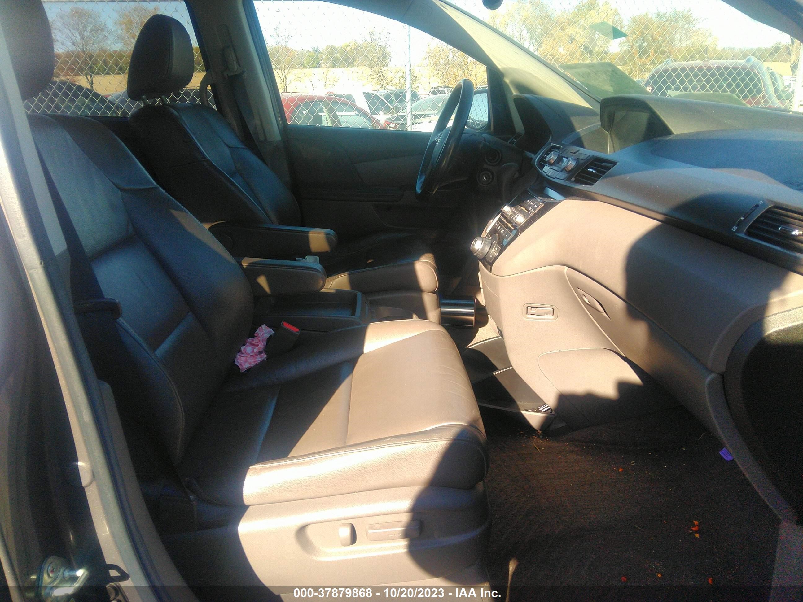 Photo 4 VIN: 5FNRL5H98CB053422 - HONDA ODYSSEY 