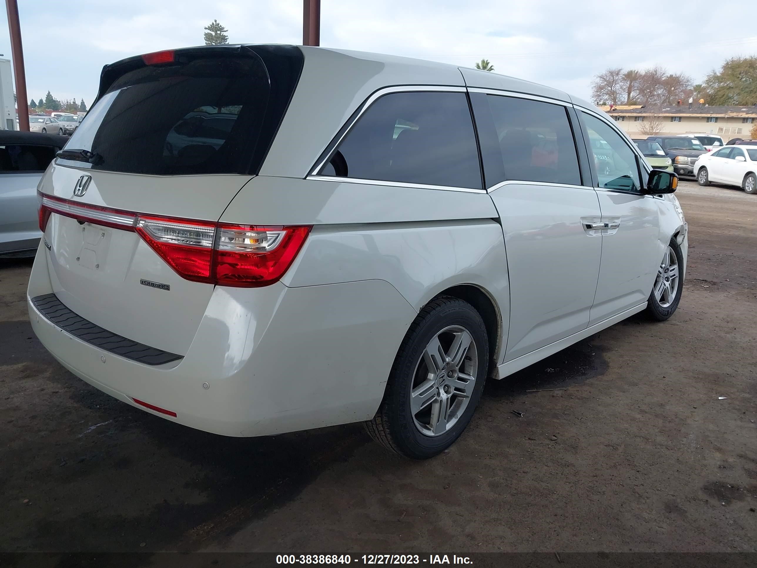 Photo 3 VIN: 5FNRL5H98CB091121 - HONDA ODYSSEY 