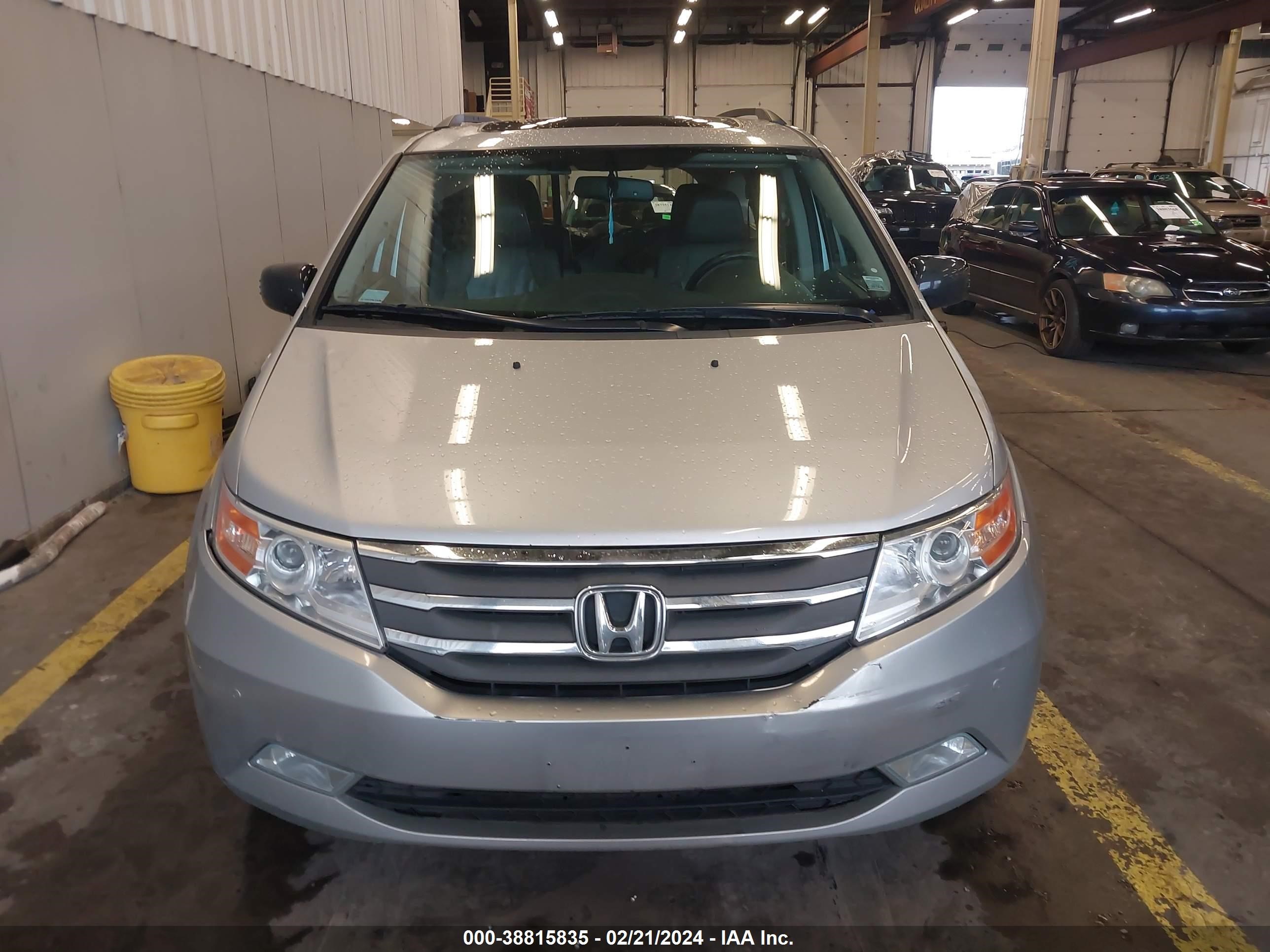 Photo 11 VIN: 5FNRL5H98DB064857 - HONDA ODYSSEY 