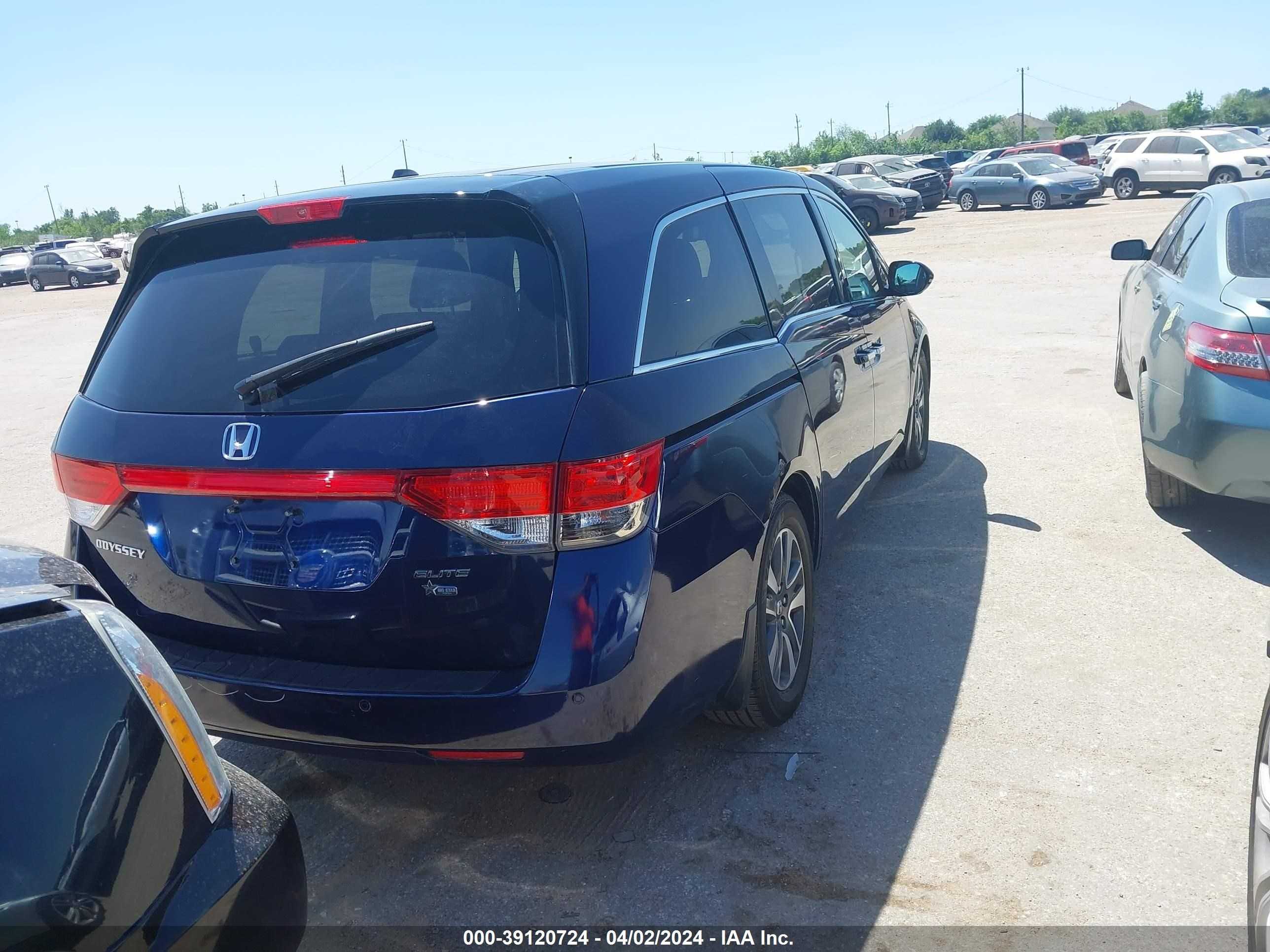 Photo 3 VIN: 5FNRL5H98FB028184 - HONDA ODYSSEY 