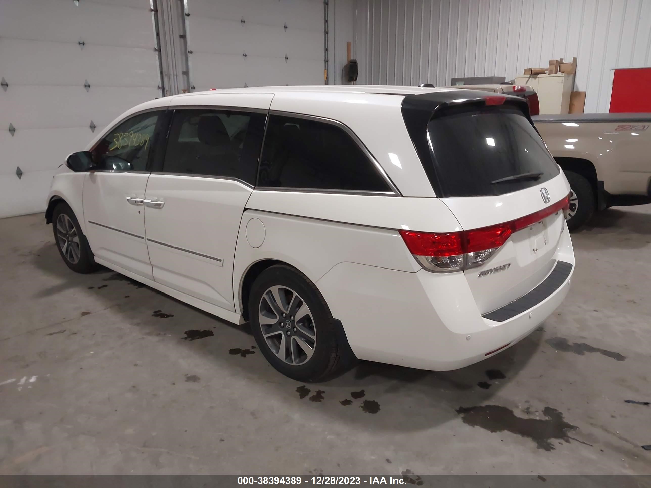 Photo 2 VIN: 5FNRL5H98GB018207 - HONDA ODYSSEY 