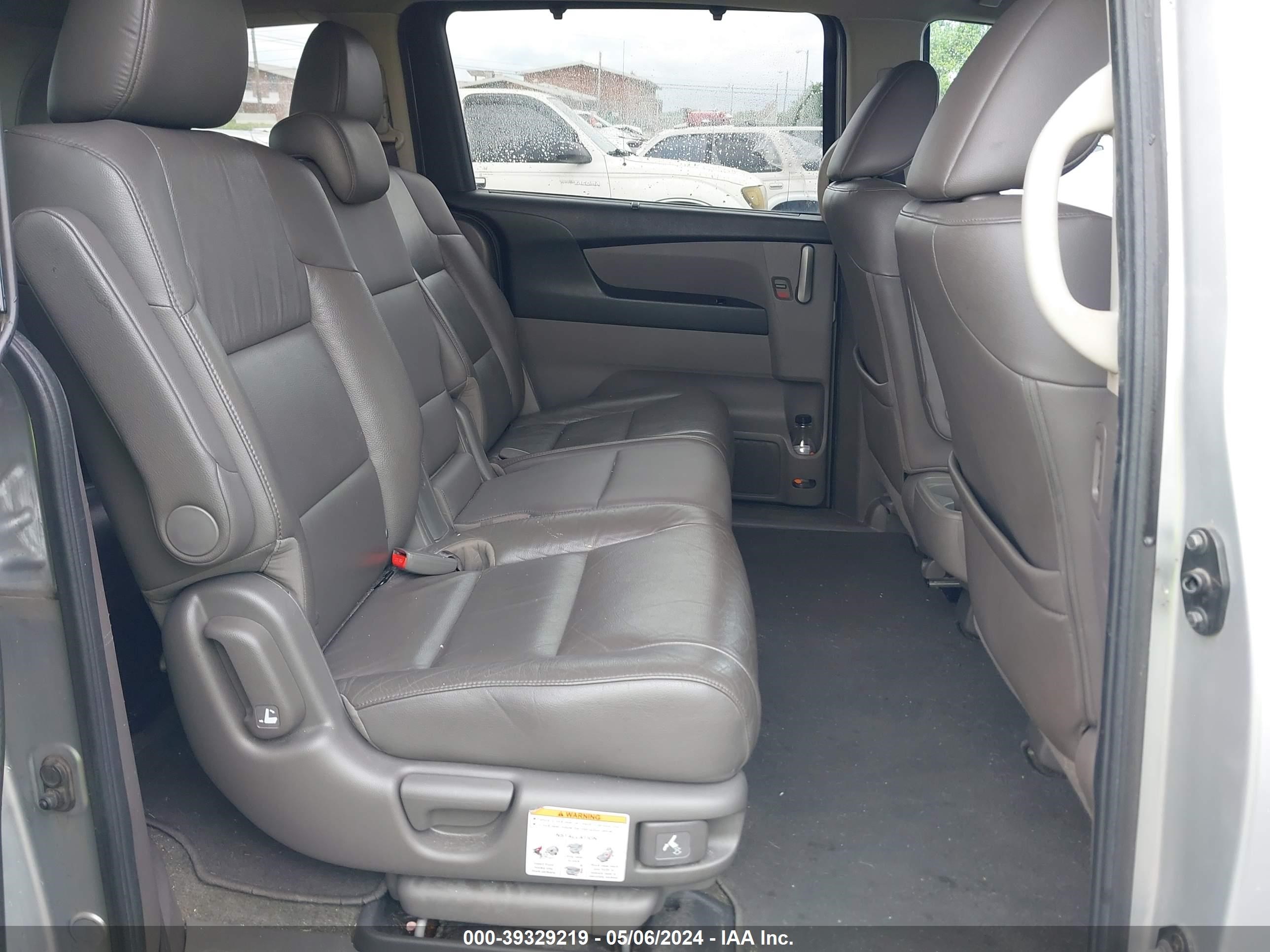 Photo 7 VIN: 5FNRL5H99BB095256 - HONDA ODYSSEY 