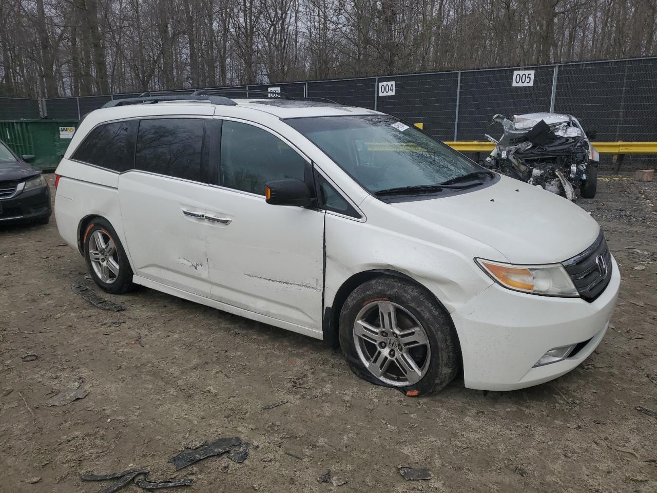 Photo 3 VIN: 5FNRL5H99CB040355 - HONDA ODYSSEY 