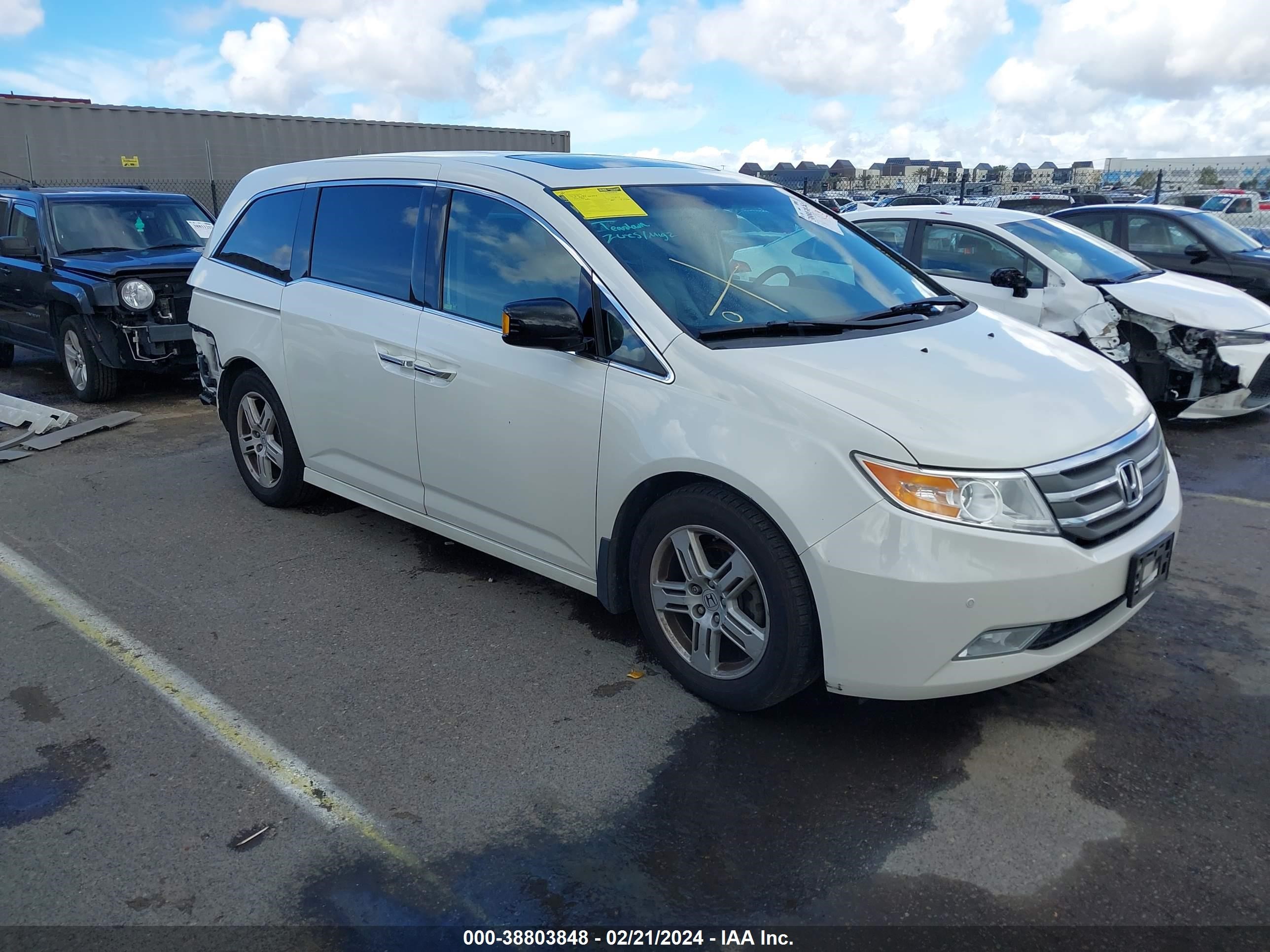 Photo 0 VIN: 5FNRL5H99CB131691 - HONDA ODYSSEY 