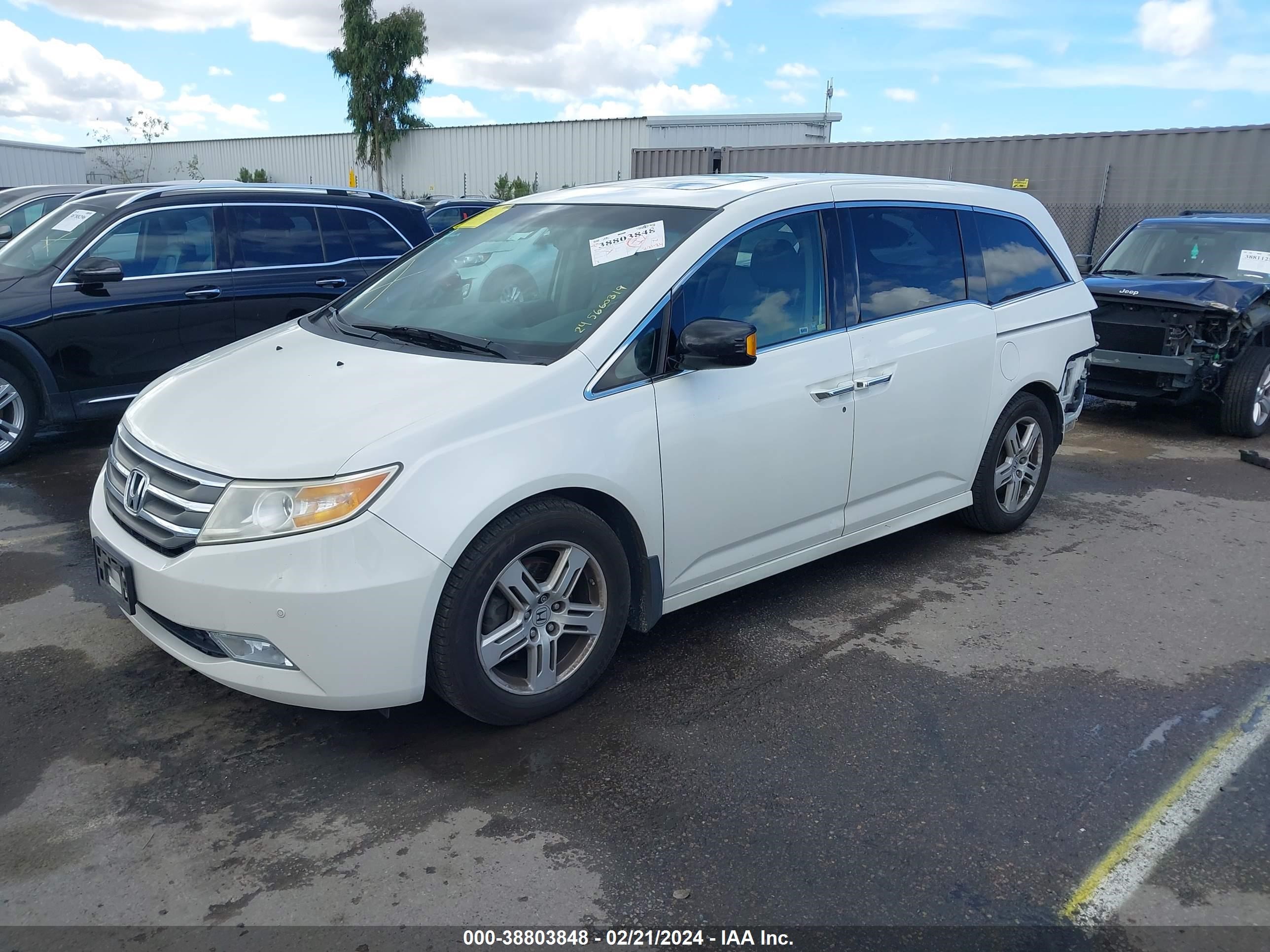 Photo 1 VIN: 5FNRL5H99CB131691 - HONDA ODYSSEY 