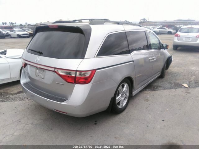 Photo 3 VIN: 5FNRL5H9XBB072827 - HONDA ODYSSEY 