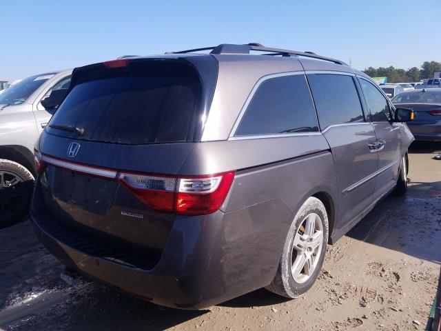 Photo 3 VIN: 5FNRL5H9XDB003557 - HONDA ODYSSEY TO 