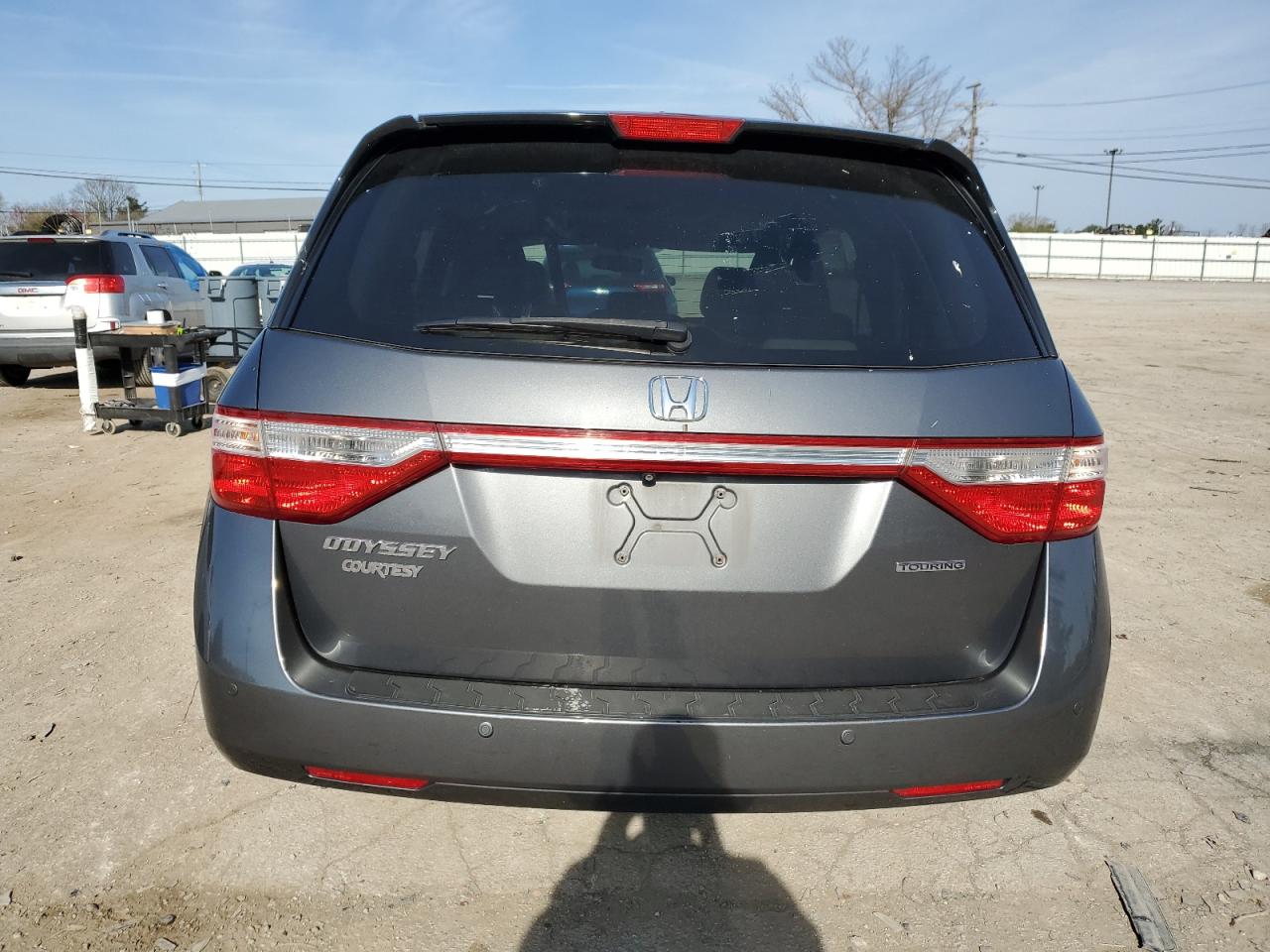 Photo 5 VIN: 5FNRL5H9XDB032007 - HONDA ODYSSEY 