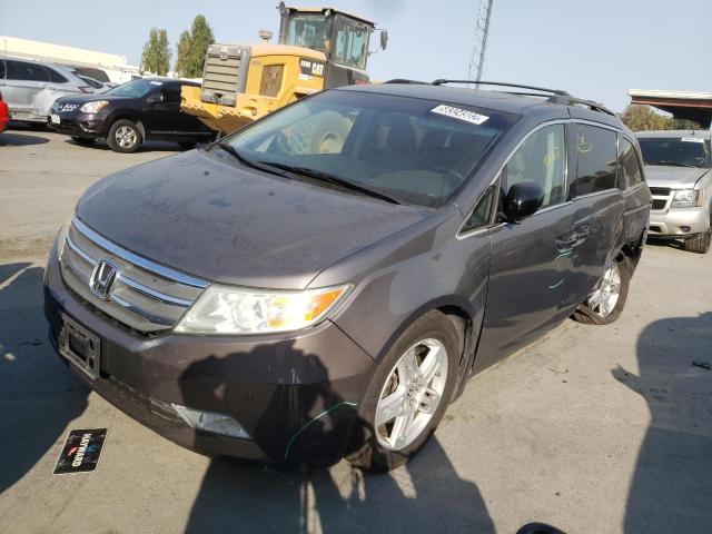 Photo 1 VIN: 5FNRL5H9XDB042598 - HONDA ODYSSEY TO 