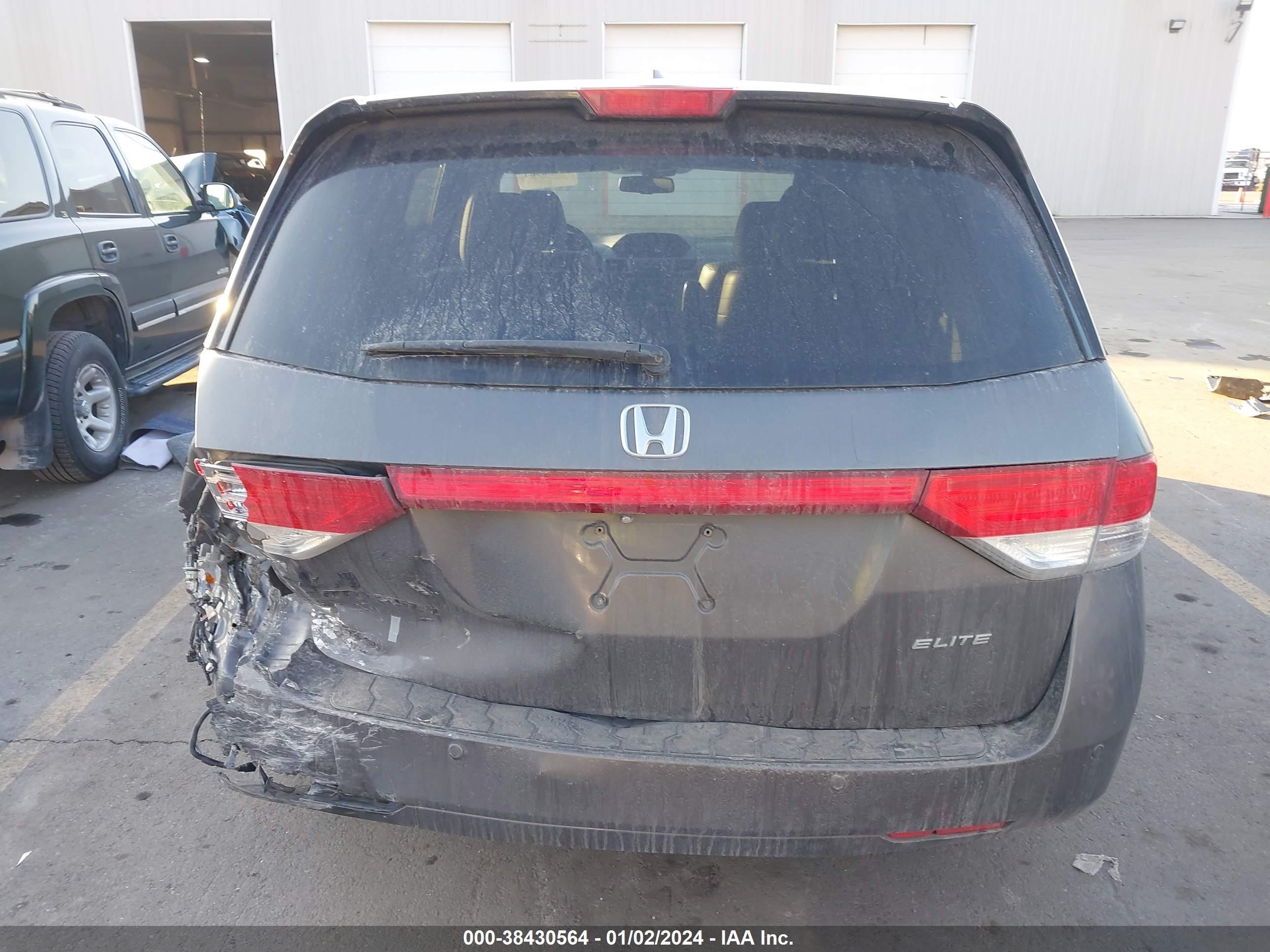 Photo 15 VIN: 5FNRL5H9XEB109864 - HONDA ODYSSEY 