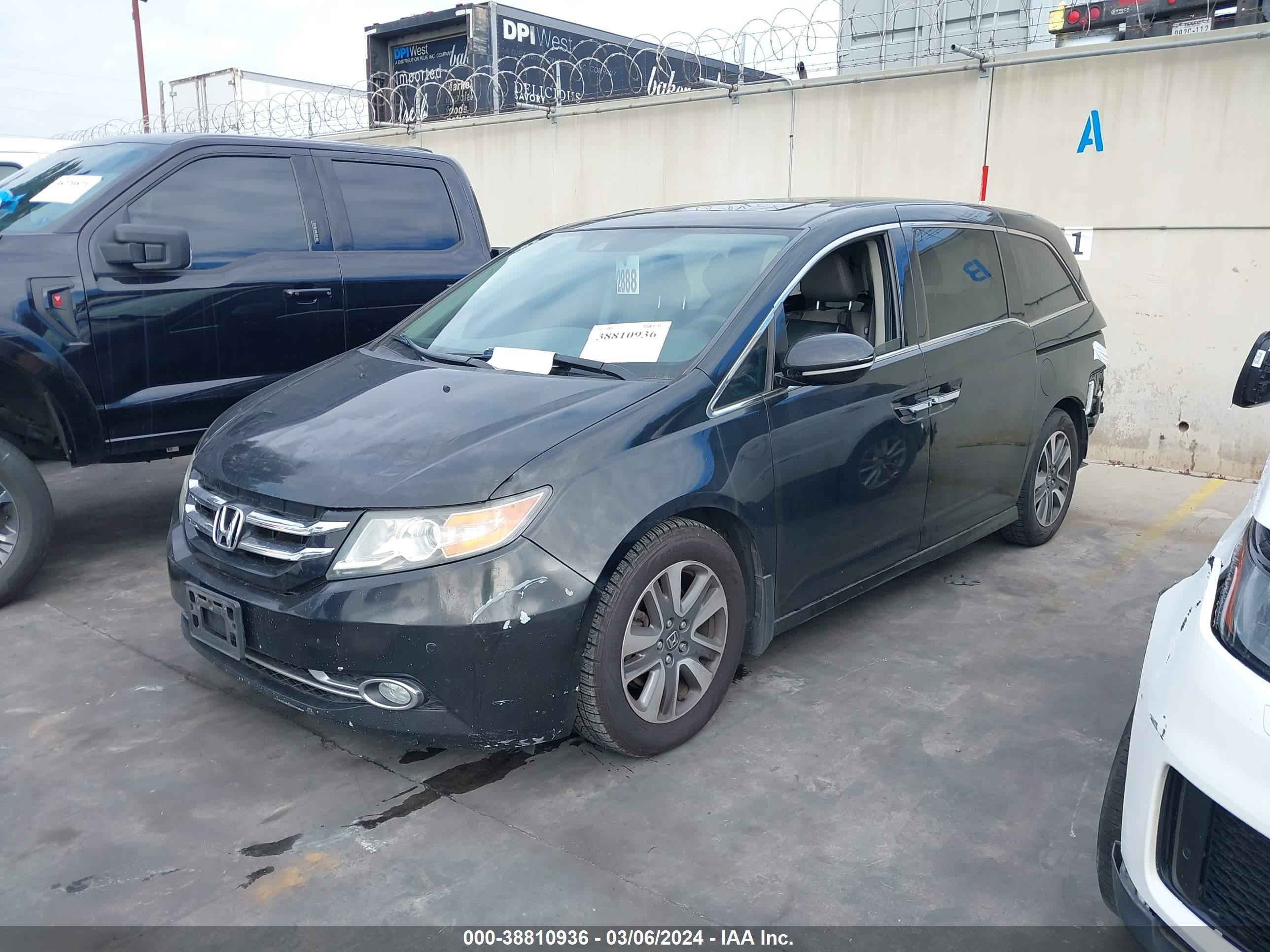 Photo 1 VIN: 5FNRL5H9XFB035797 - HONDA ODYSSEY 