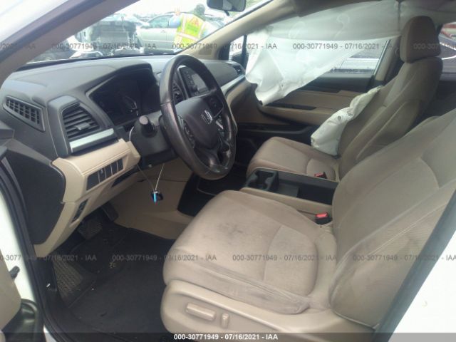 Photo 4 VIN: 5FNRL6H20JB009971 - HONDA ODYSSEY 