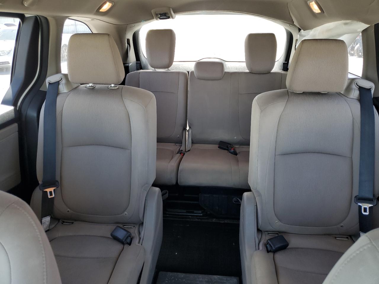 Photo 9 VIN: 5FNRL6H22LB036219 - HONDA ODYSSEY 