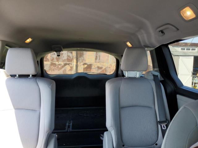 Photo 9 VIN: 5FNRL6H28JB085776 - HONDA ODYSSEY LX 