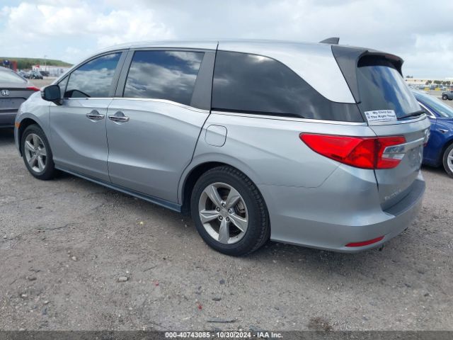 Photo 2 VIN: 5FNRL6H53JB028217 - HONDA ODYSSEY 