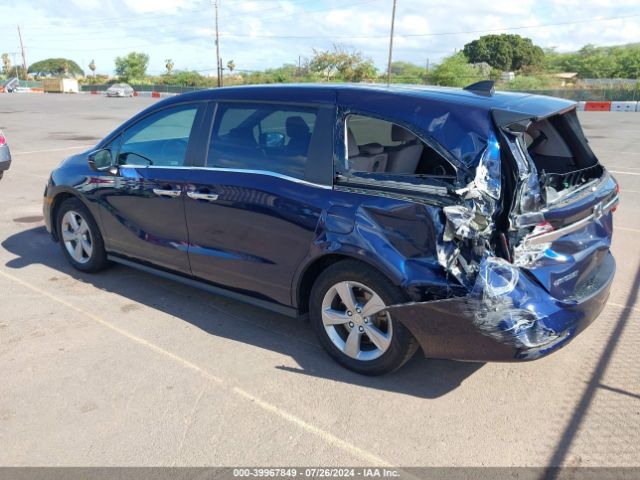 Photo 2 VIN: 5FNRL6H55JB070520 - HONDA ODYSSEY 