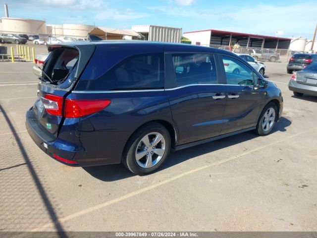 Photo 3 VIN: 5FNRL6H55JB070520 - HONDA ODYSSEY 