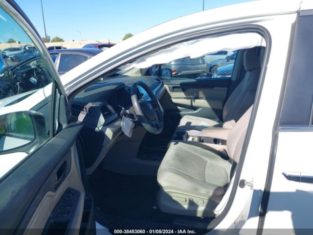 Photo 4 VIN: 5FNRL6H56JB029331 - HONDA ODYSSEY 