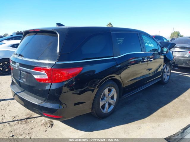 Photo 3 VIN: 5FNRL6H59JB090849 - HONDA ODYSSEY 