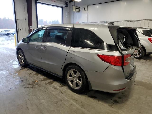 Photo 1 VIN: 5FNRL6H5XJB038940 - HONDA ODYSSEY EX 