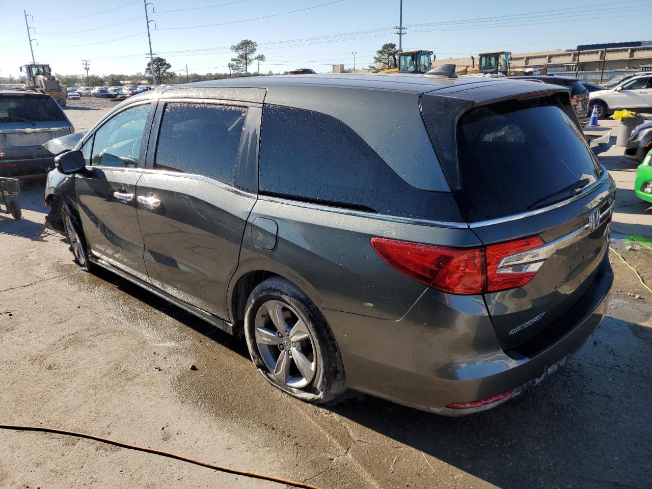 Photo 1 VIN: 5FNRL6H5XLB049830 - HONDA ODYSSEY EX 