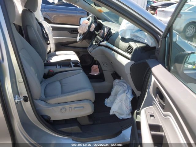 Photo 4 VIN: 5FNRL6H68RB043882 - HONDA ODYSSEY 