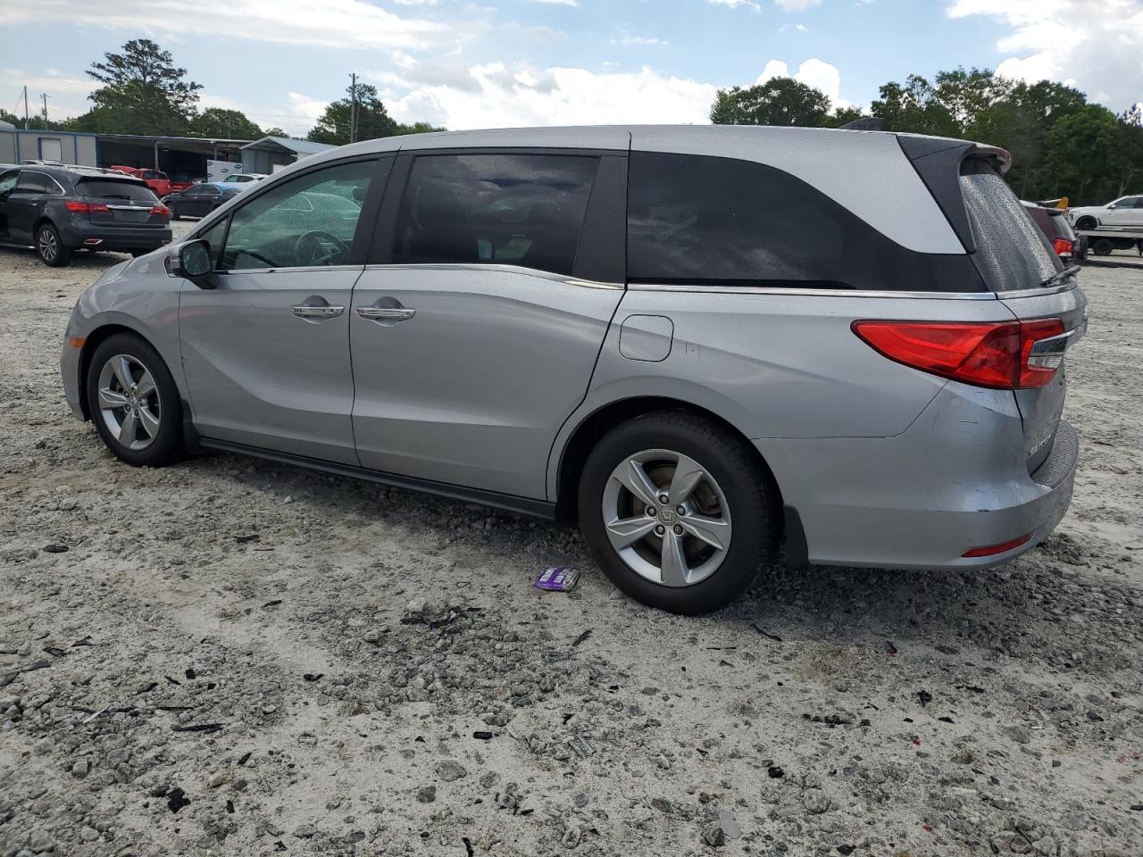 Photo 1 VIN: 5FNRL6H71JB019288 - HONDA ODYSSEY 