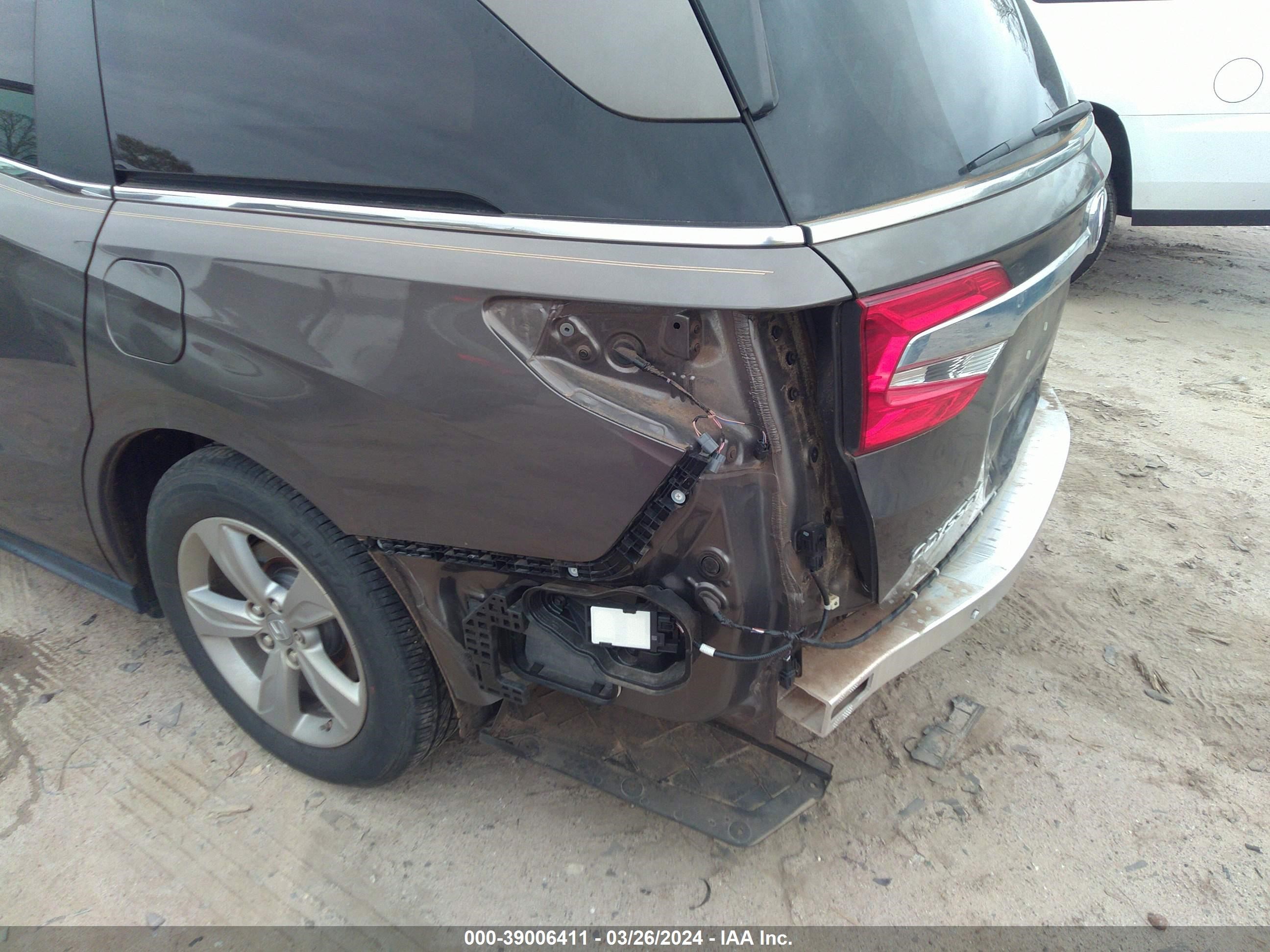 Photo 17 VIN: 5FNRL6H71LB015549 - HONDA ODYSSEY 