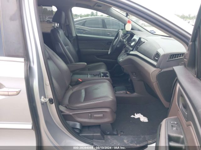 Photo 4 VIN: 5FNRL6H72JB086997 - HONDA ODYSSEY 