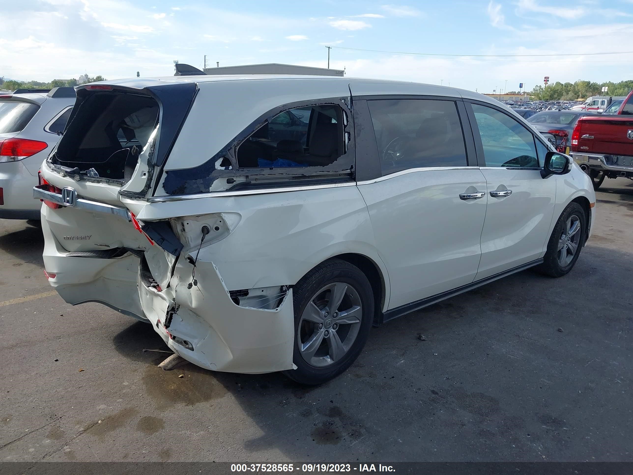 Photo 3 VIN: 5FNRL6H72KB001173 - HONDA ODYSSEY 