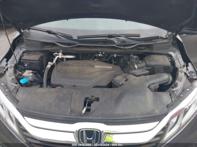 Photo 9 VIN: 5FNRL6H73JB018563 - HONDA ODYSSEY 