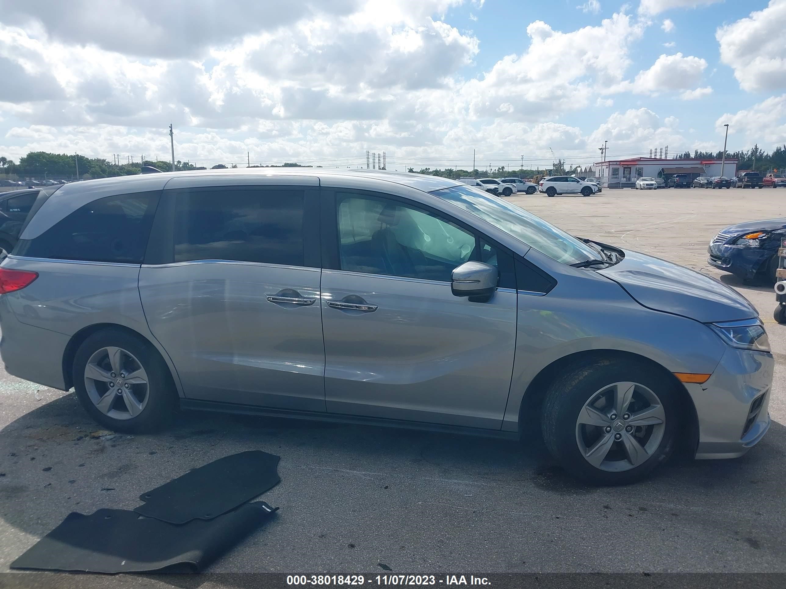 Photo 12 VIN: 5FNRL6H74LB072375 - HONDA ODYSSEY 